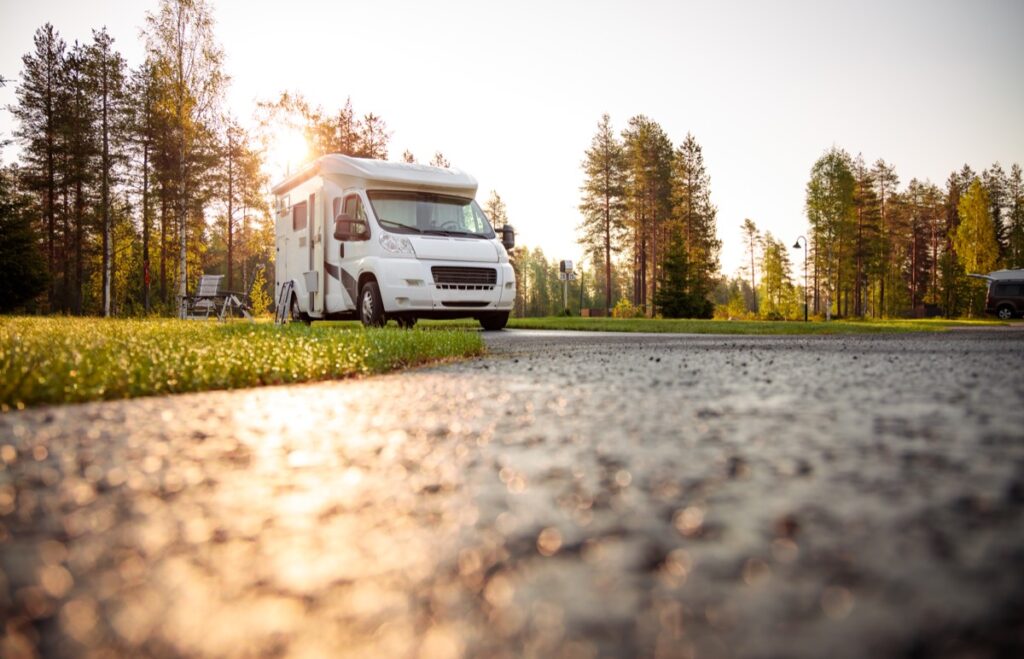 L&S offers monthly and long term RV rentals